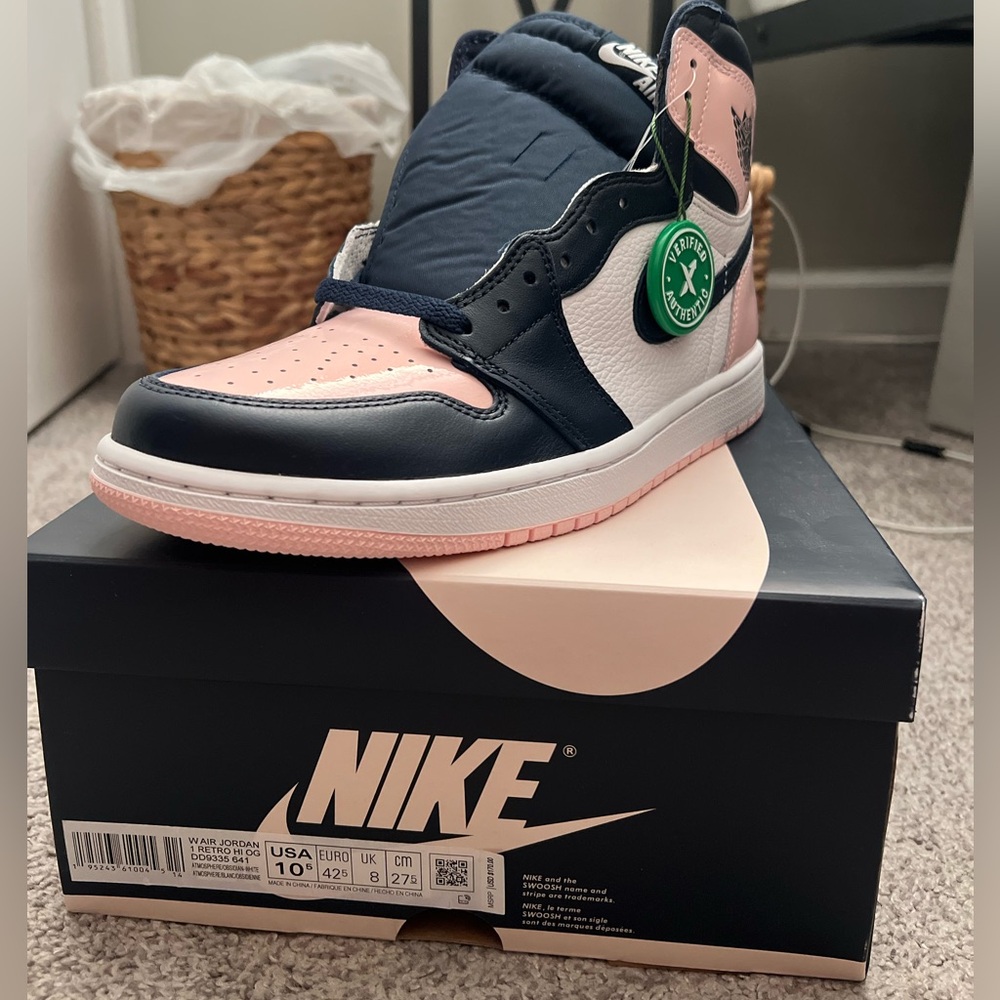 Nike Air Jordan 1 High OG Retro “Bubblegum” Pink and Navy blue Atmosphere